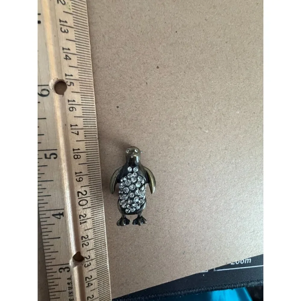 vtg. black enamel and clear rhinestone penguin brooch pin